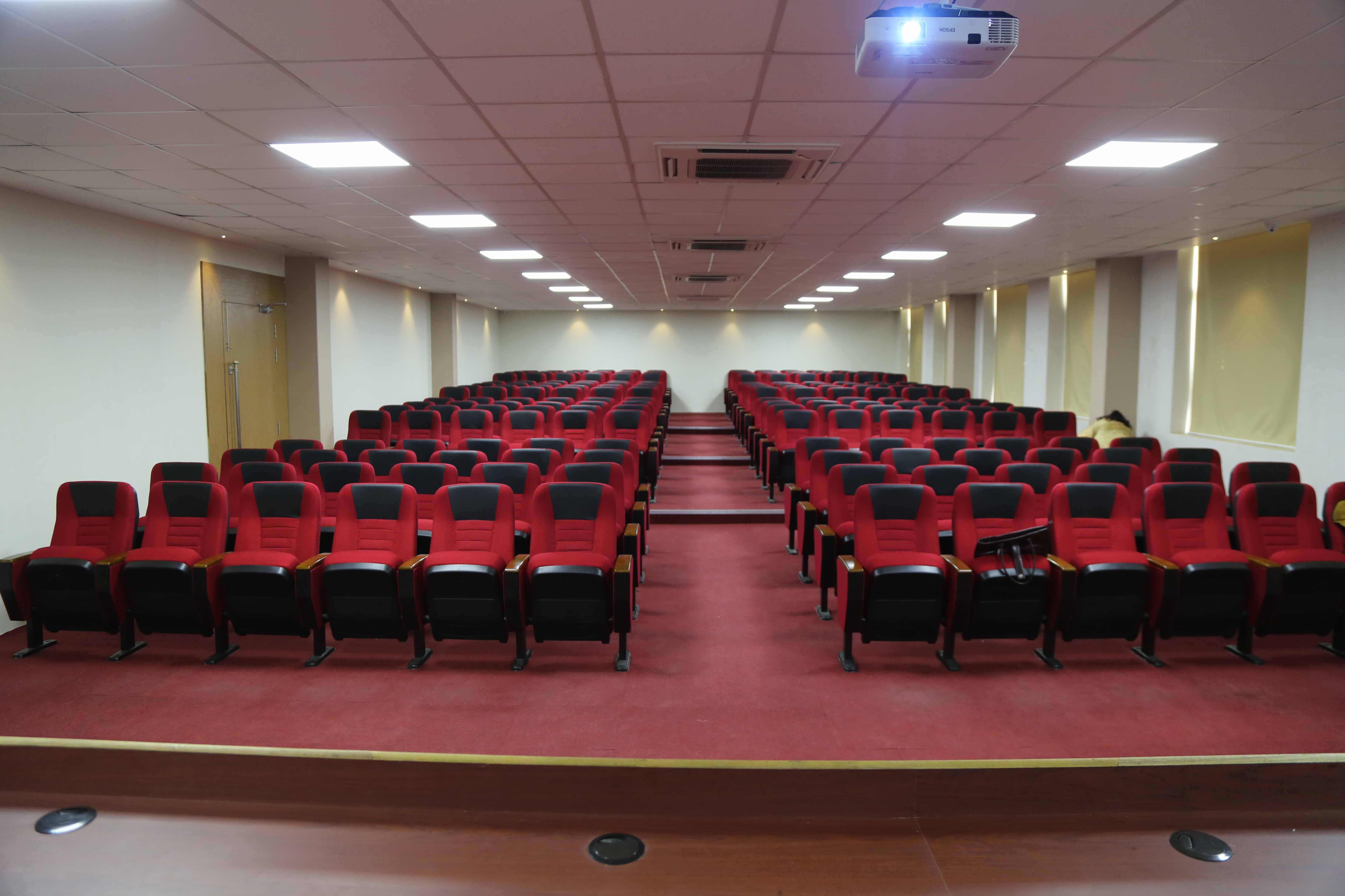 Gurugram Global College of Pharmacy Auditorium