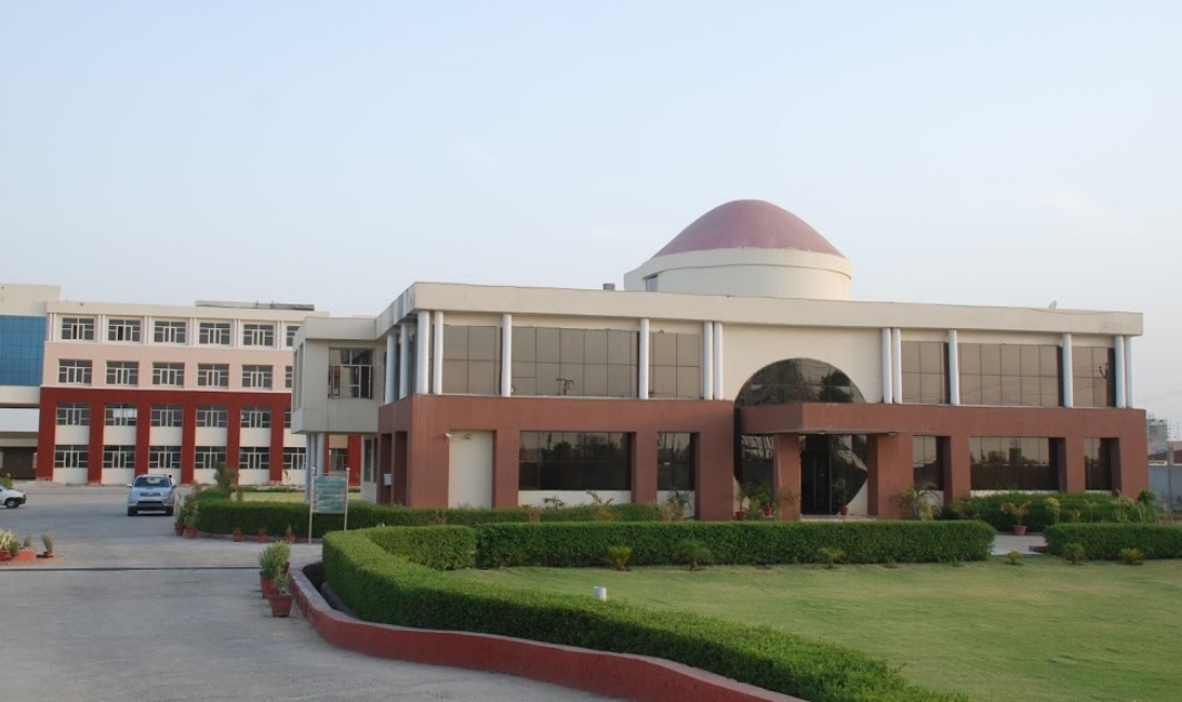 Gurugram Global College of Pharmacy Campus Building(2)