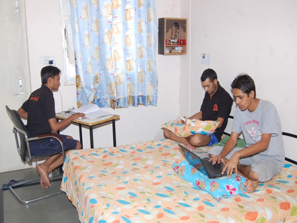 Gurukul Institute of Engineering and Technology Hostel Room