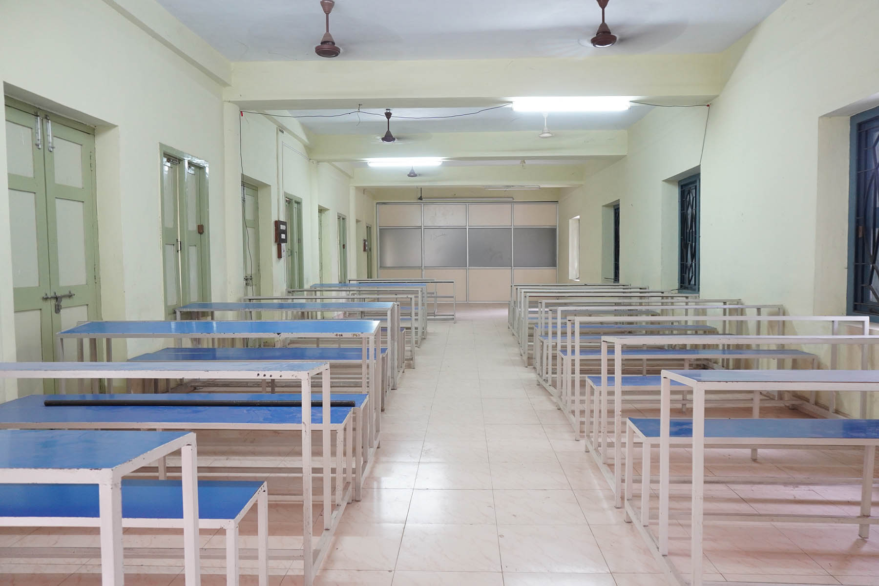 Hindu College of Engineering and Technology Classroom