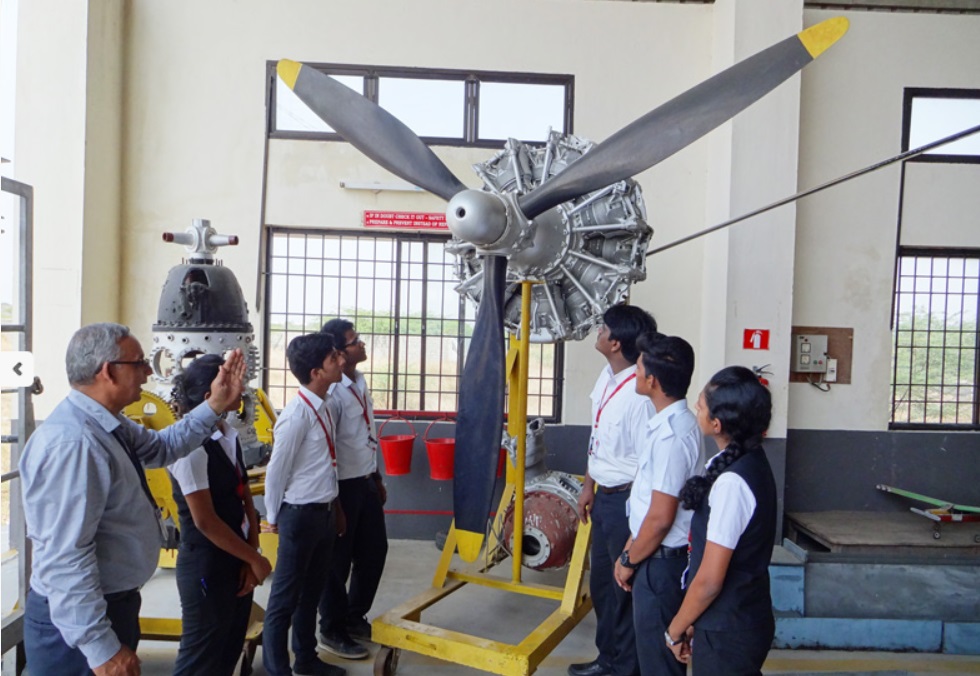 Hindustan Institute of Engineering Technology Labs(3)