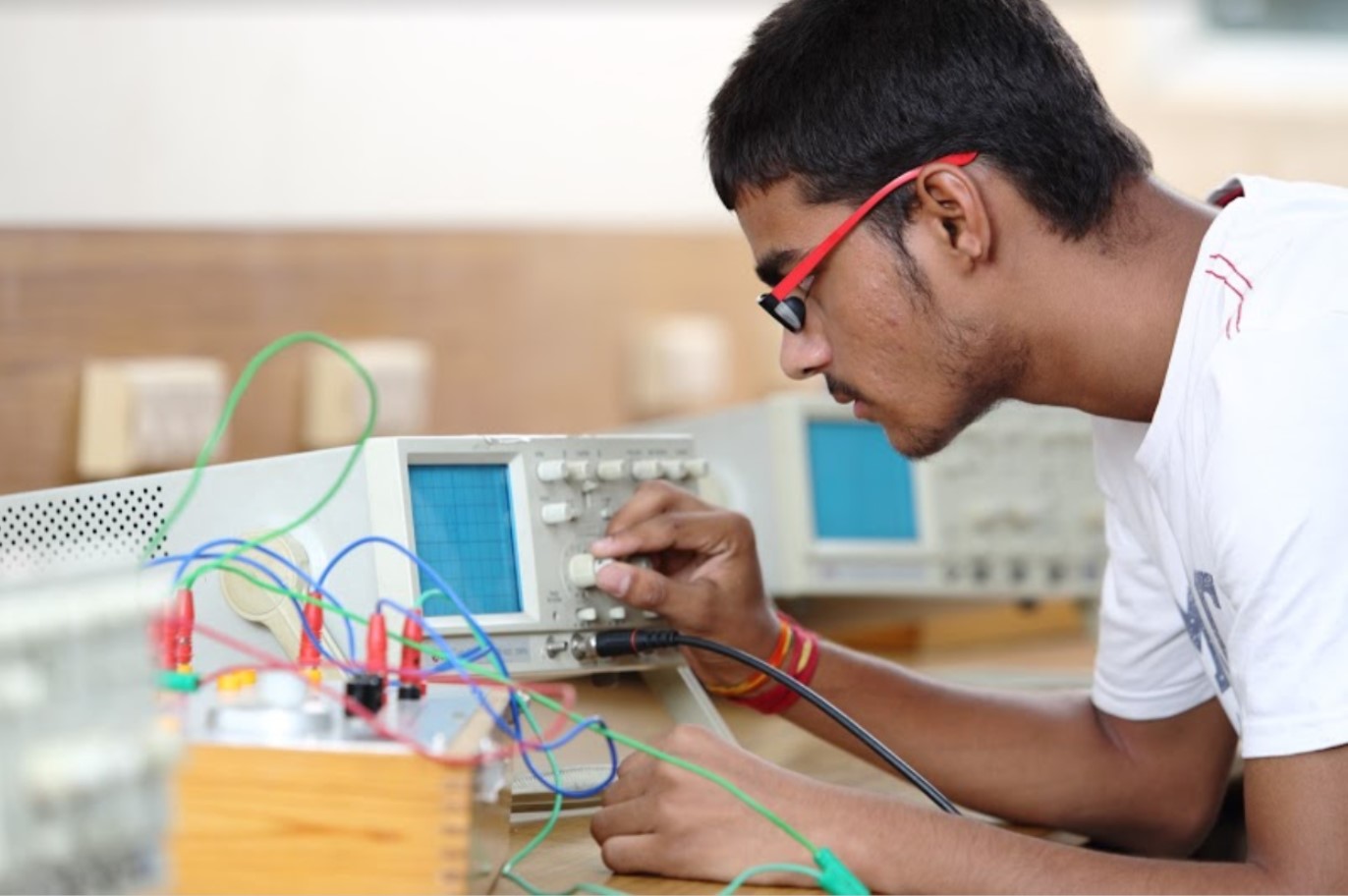 Hyderabad Institute of Technology and Management Labs(3)
