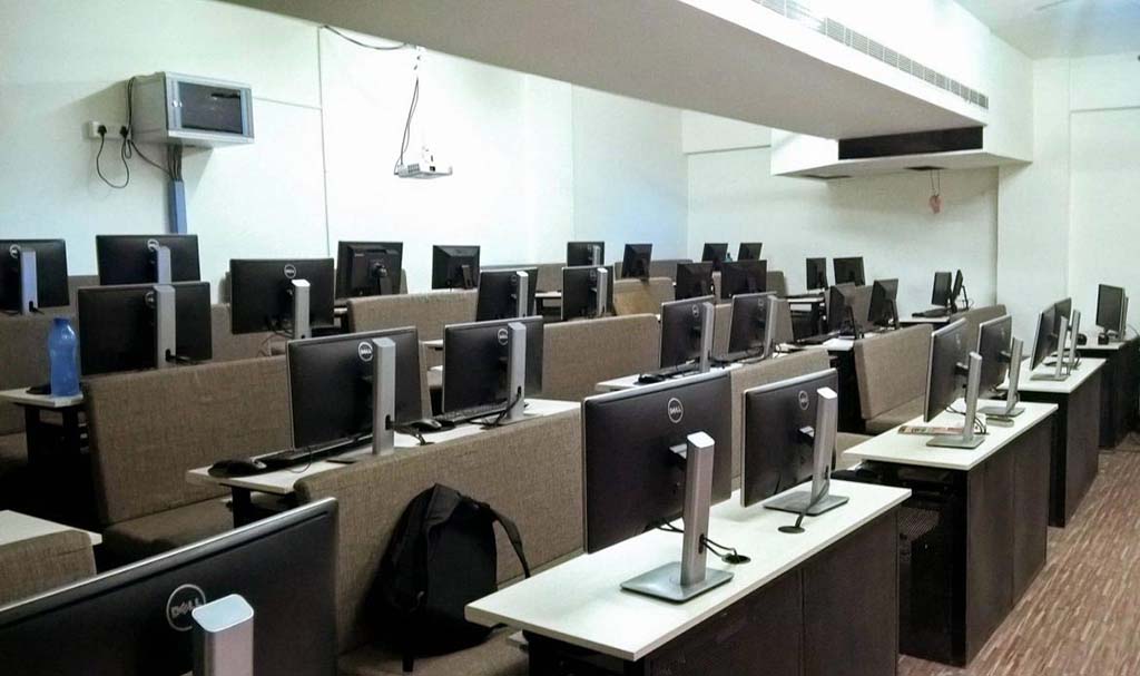 IACG Multimedia College Labs(1)