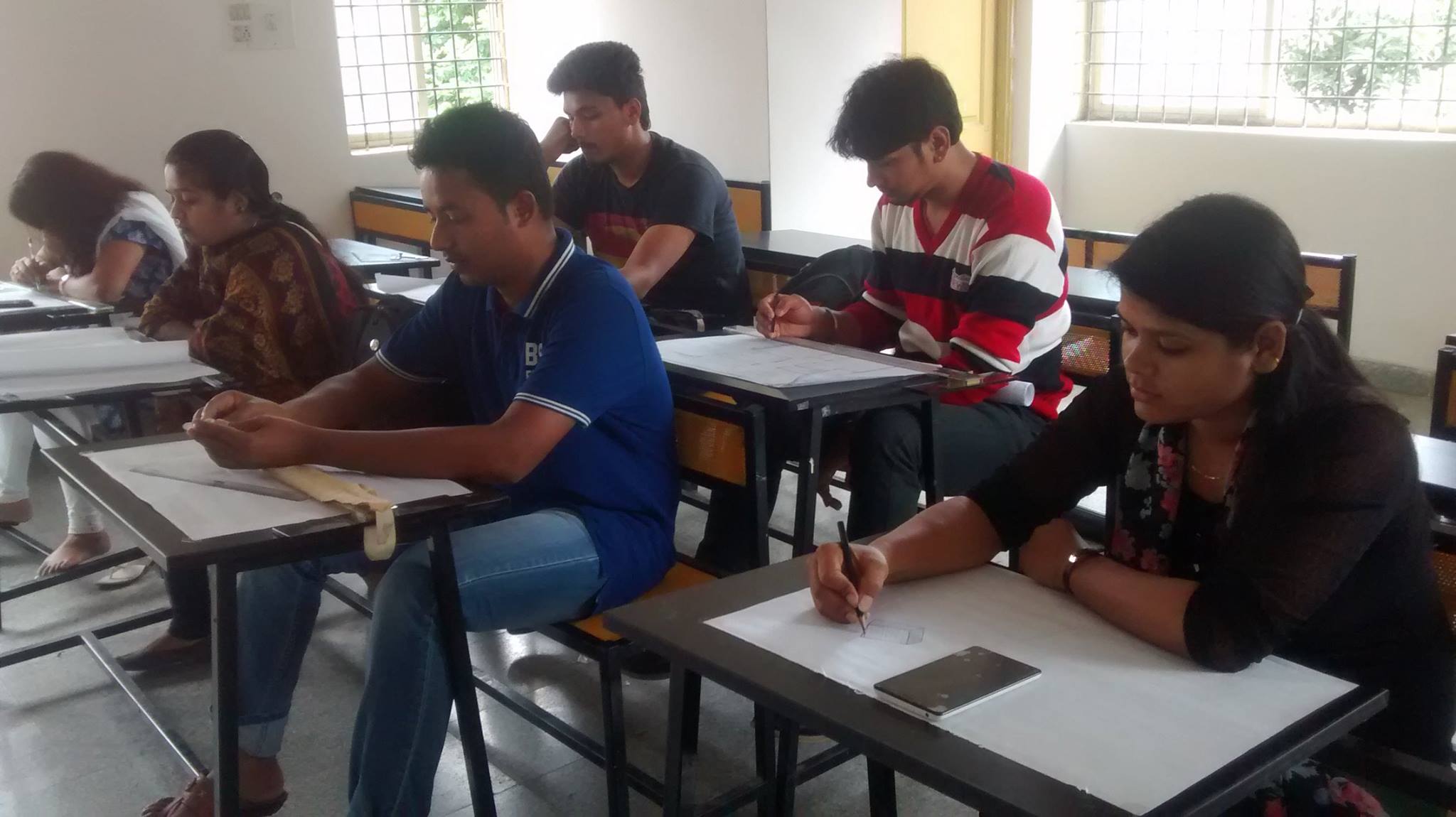 IDeA World College Classroom(1)