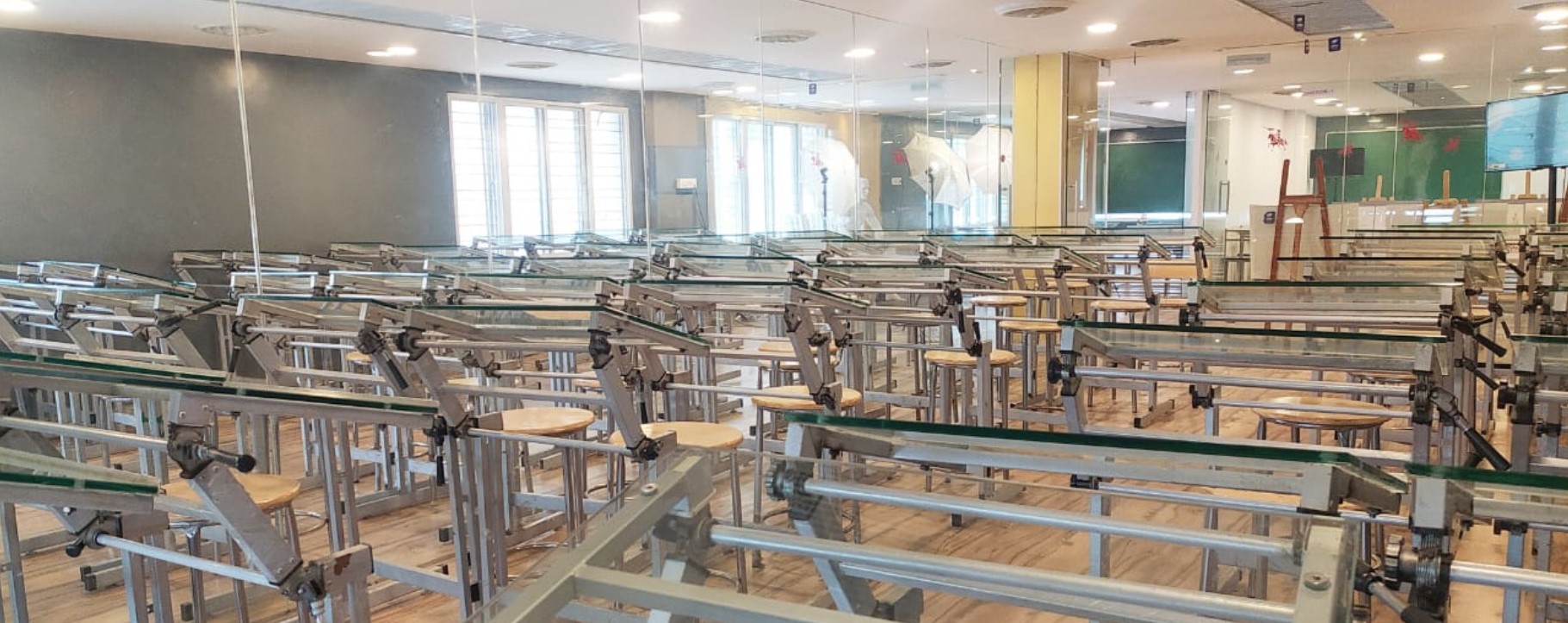 IDeA World College Classroom(9)