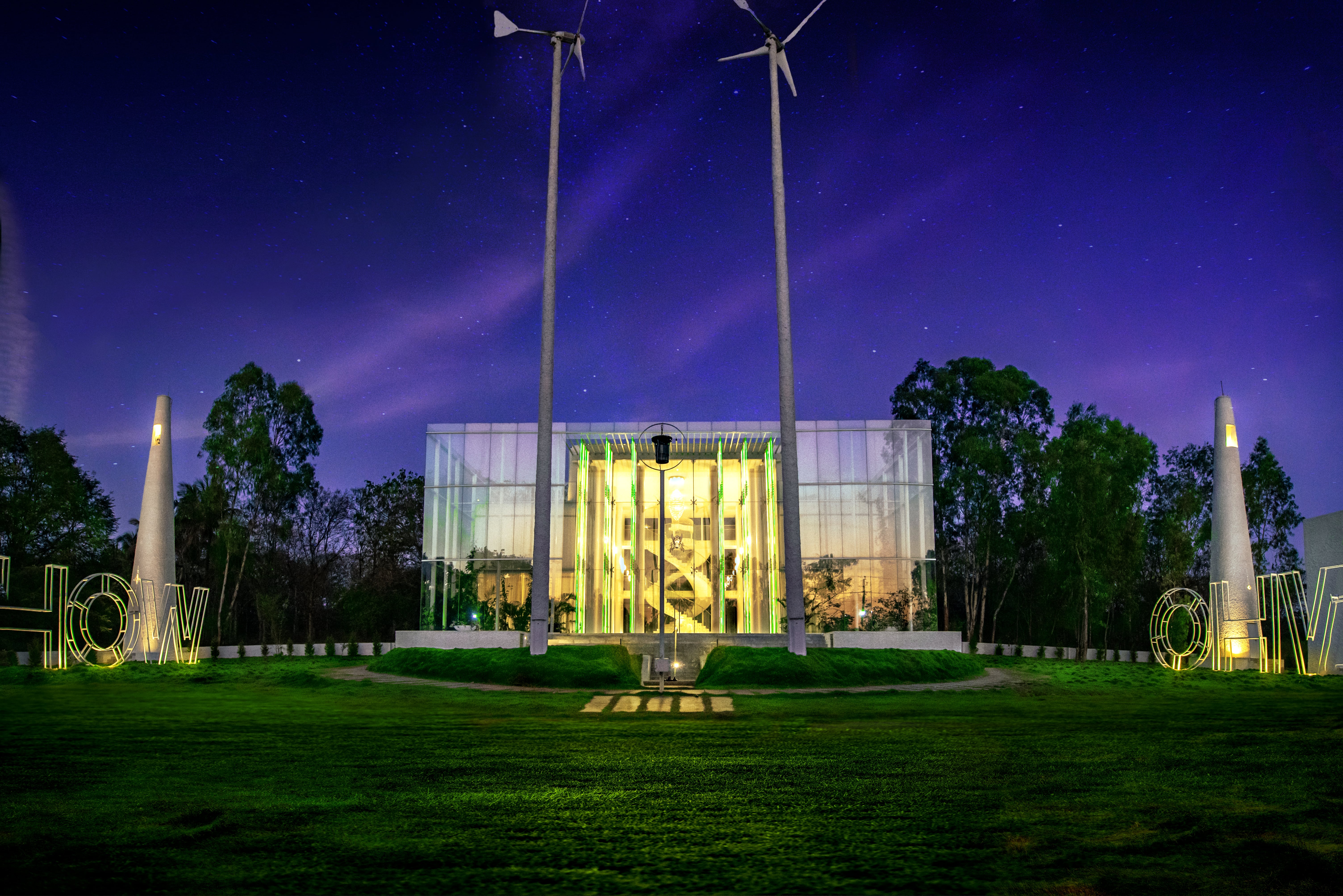 IDeA World College Night View