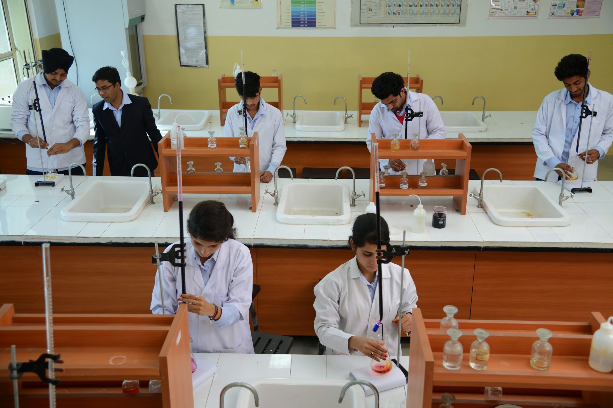 IEC University Labs(5)
