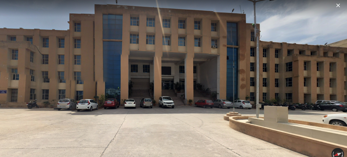 IEC University Campus Building(1)