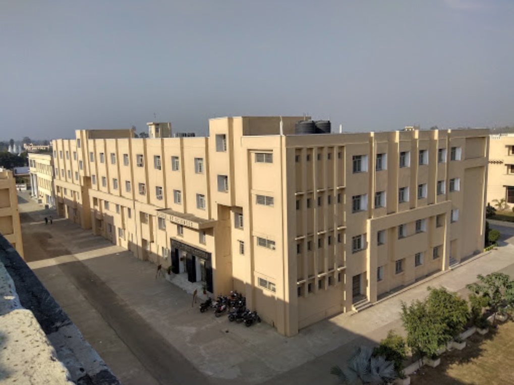 IFTM University Campus Building