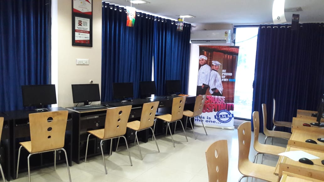 IIHM Ahmedabad Labs(2)