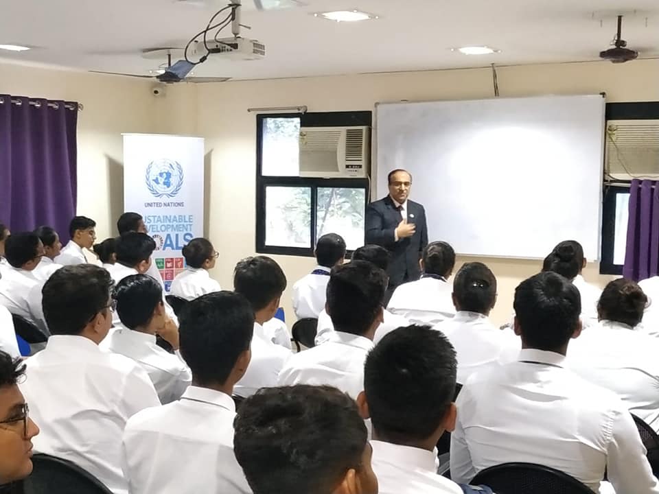 IIHM Ahmedabad Classroom(1)