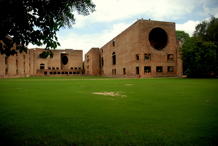IIM Ahmedabad Campus View(2)