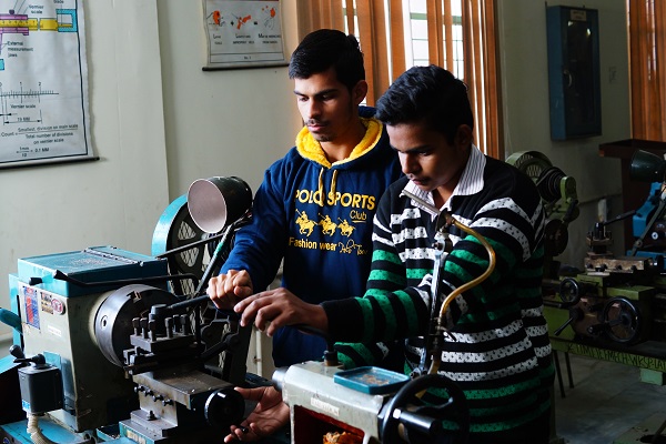 IIMT University Labs(3)