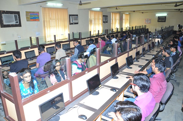 IIMT University Labs(5)