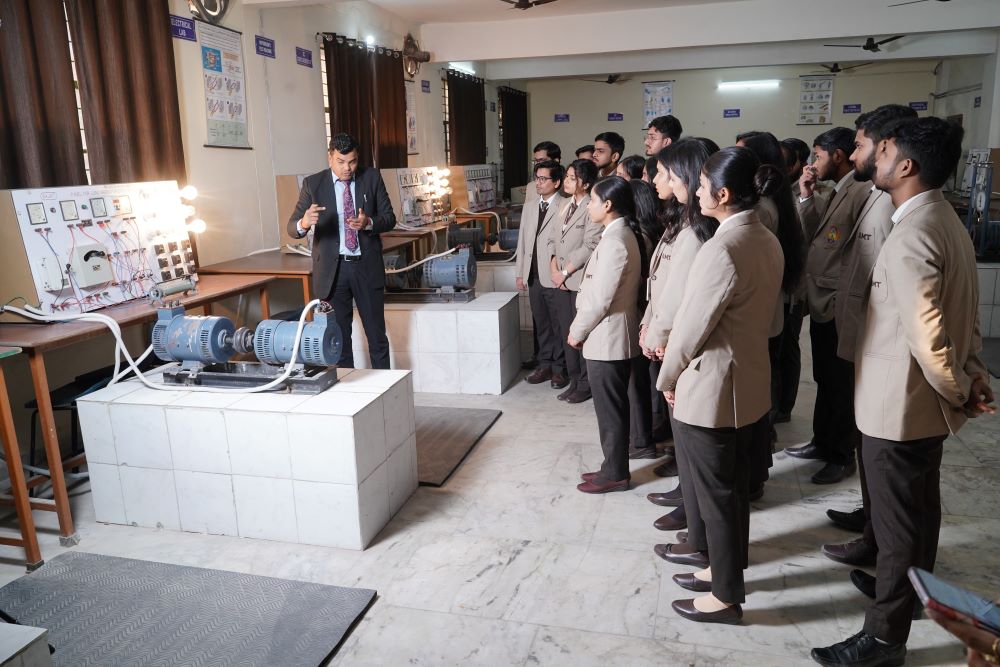 IIMT University Labs(6)