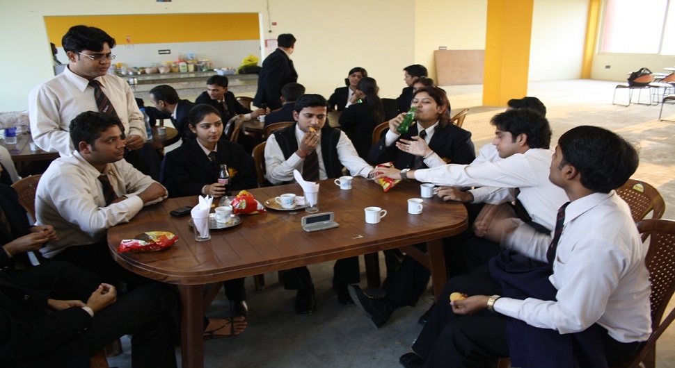 IMRT College Cafeteria / Mess