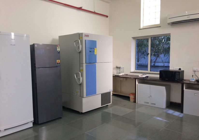 Indian Institute of Public Health, Gandhinagar Labs(3)