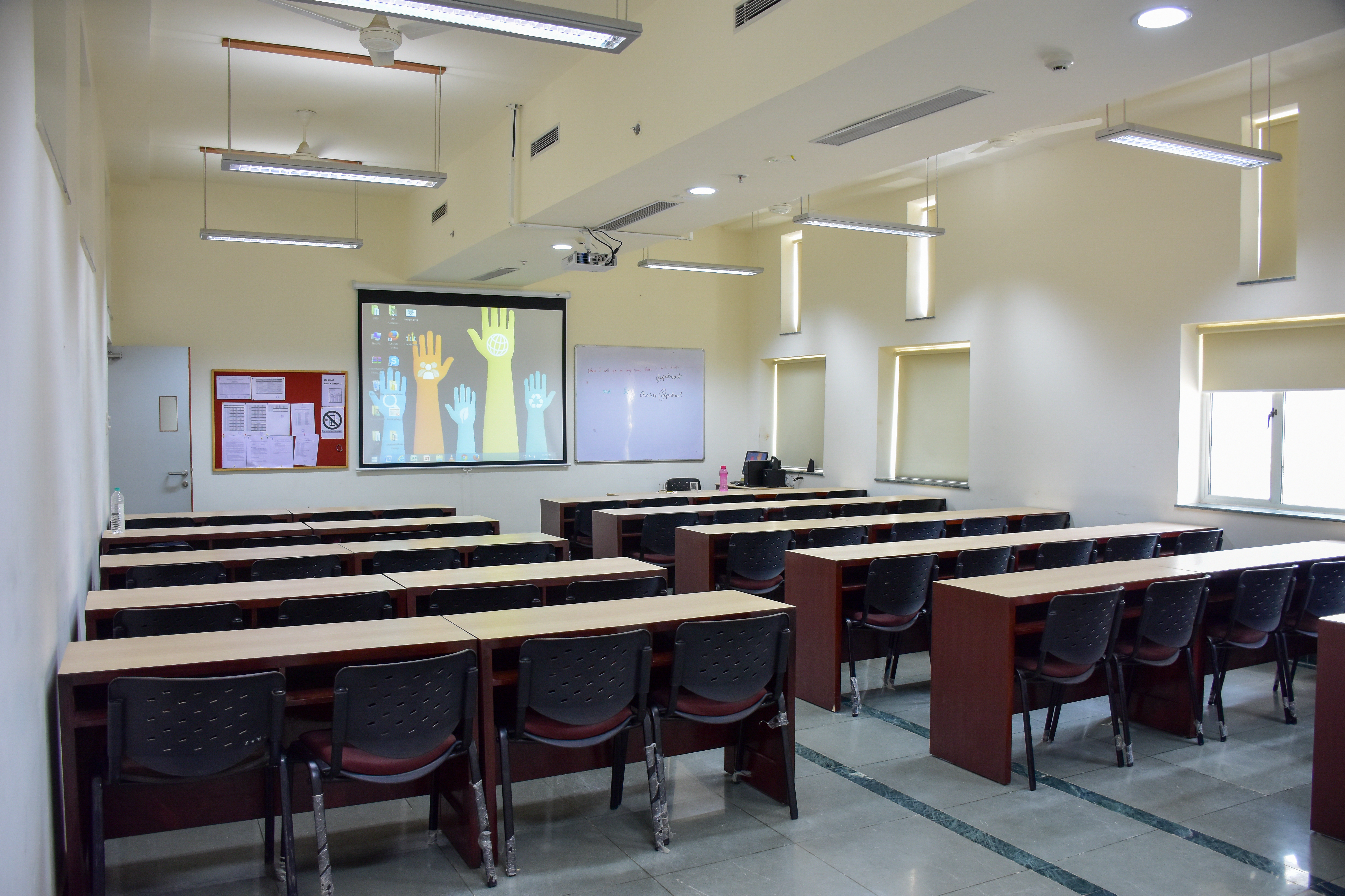 Indian Institute of Public Health, Gandhinagar Classroom(1)