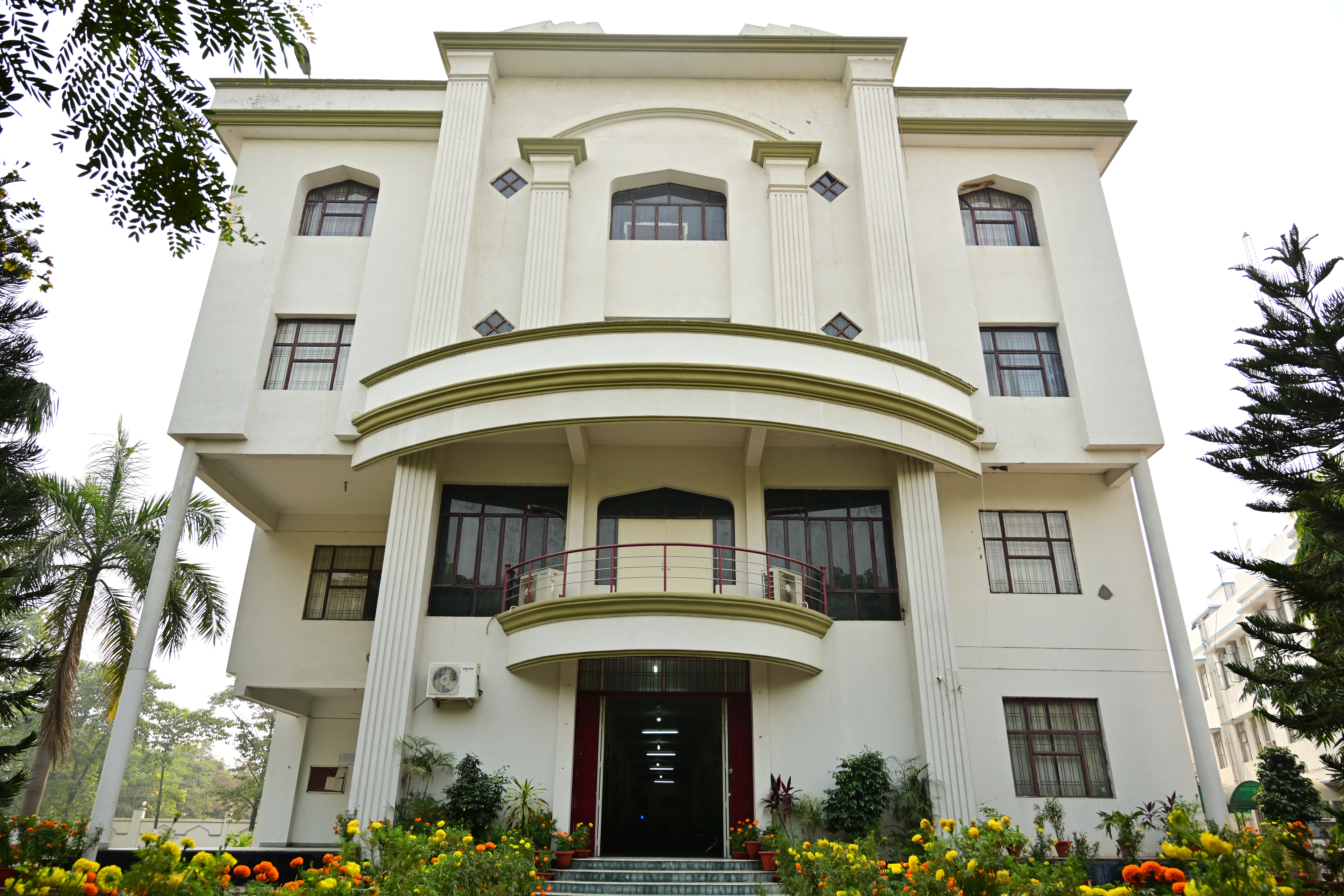 Integral University Campus Building(1)