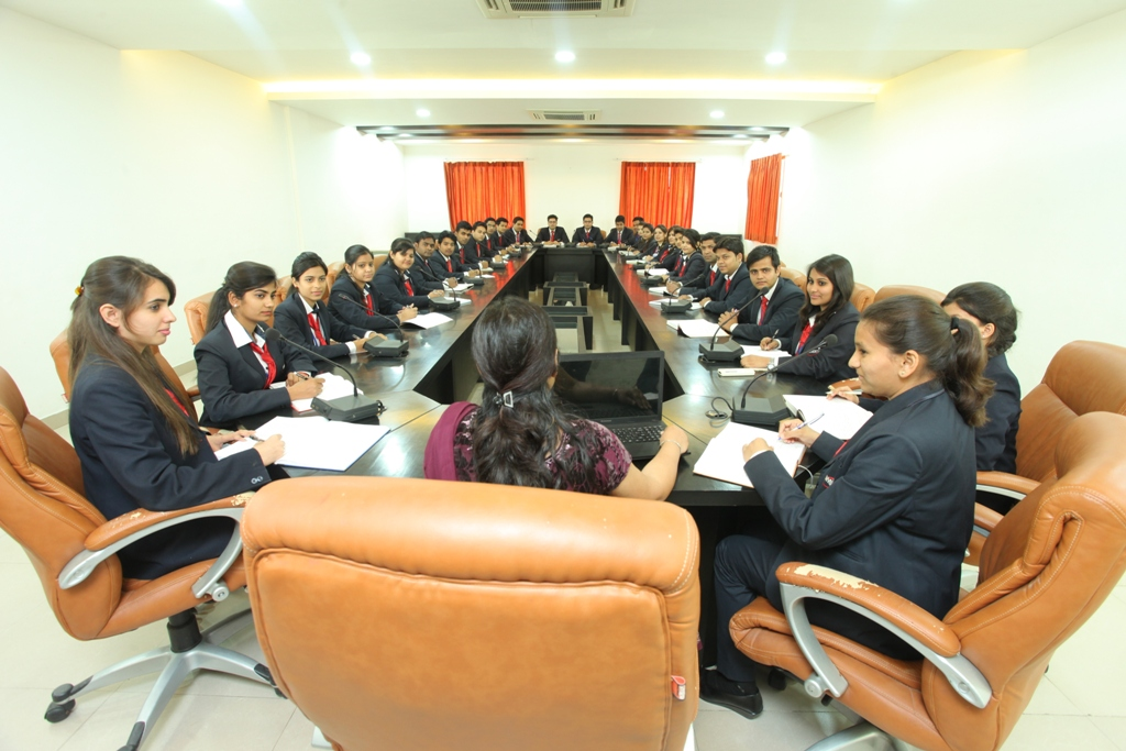 Invertis University Conference Room(1)