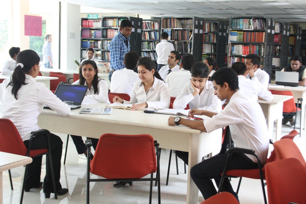 ISBM Pune Library(1)