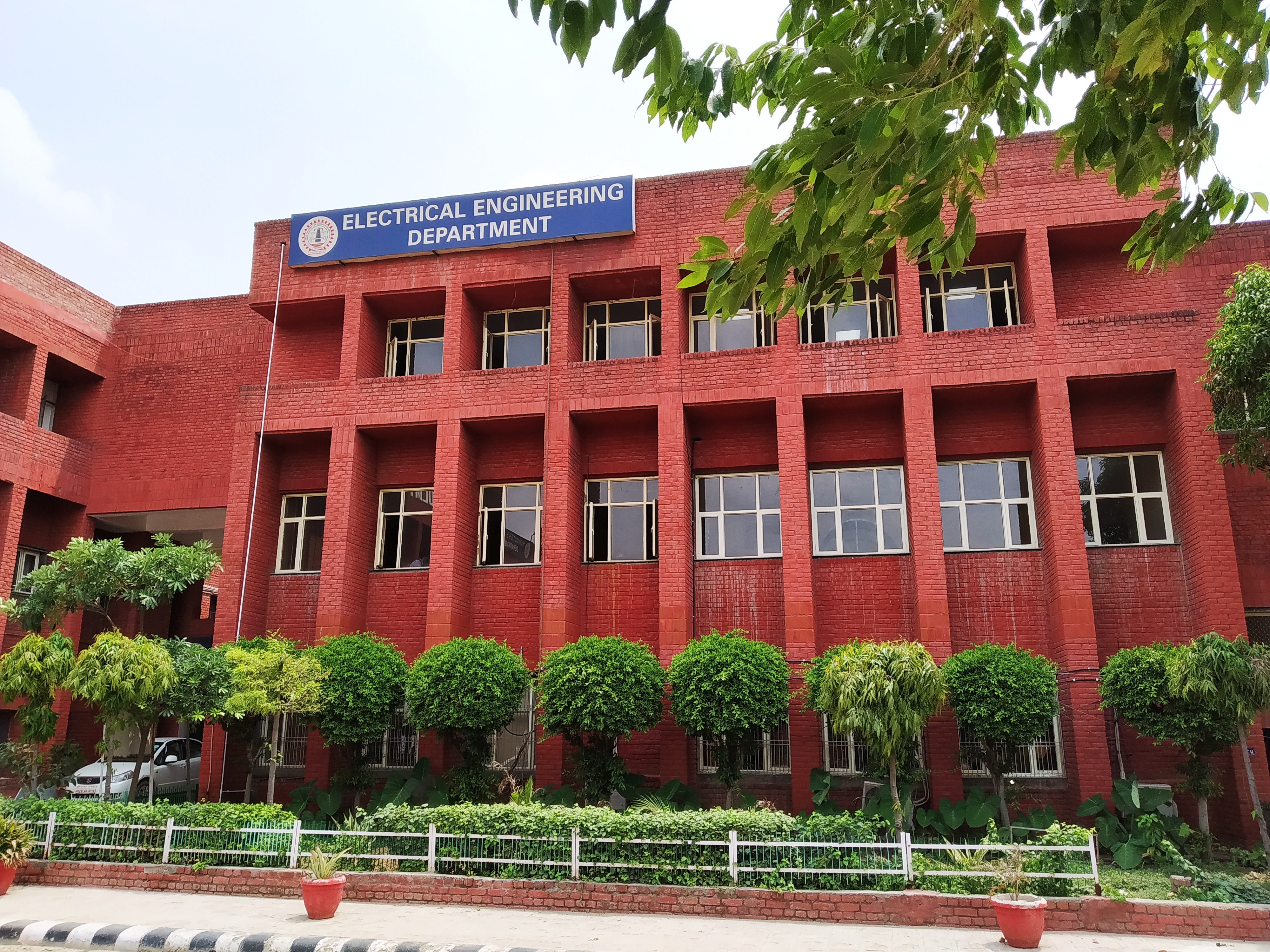 YMCA UST Faridabad Academic Block(3)