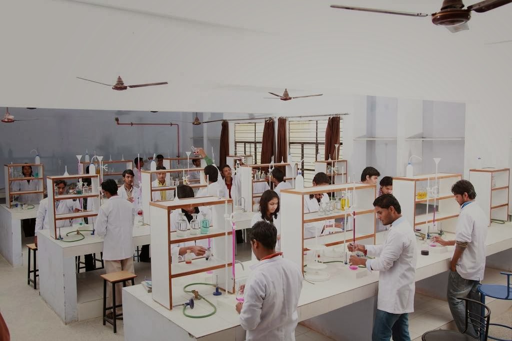 Jagannath University Jaipur Labs(1)