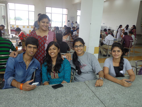 Jaipuria Institute of Management Indore Cafeteria / Mess