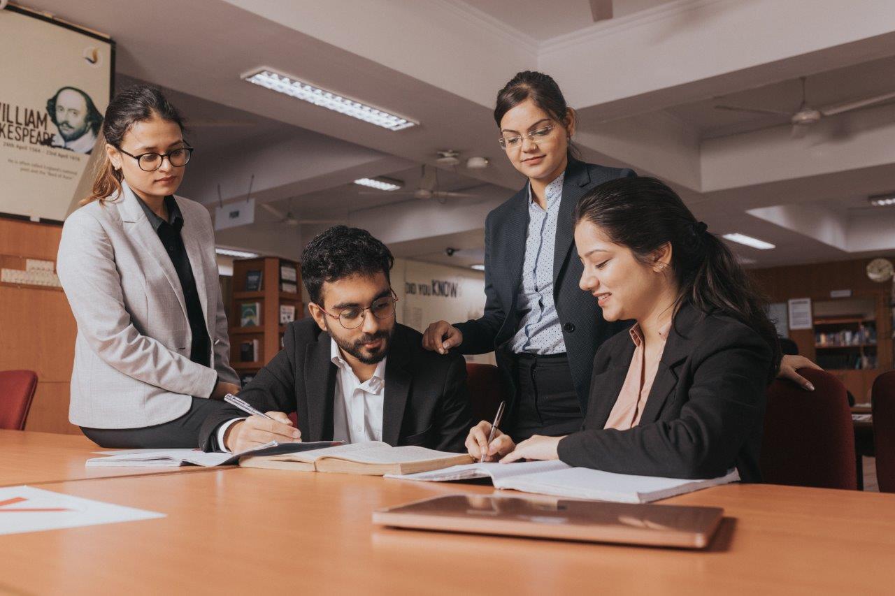 Jaipuria Institute of Management Lucknow Library(1)