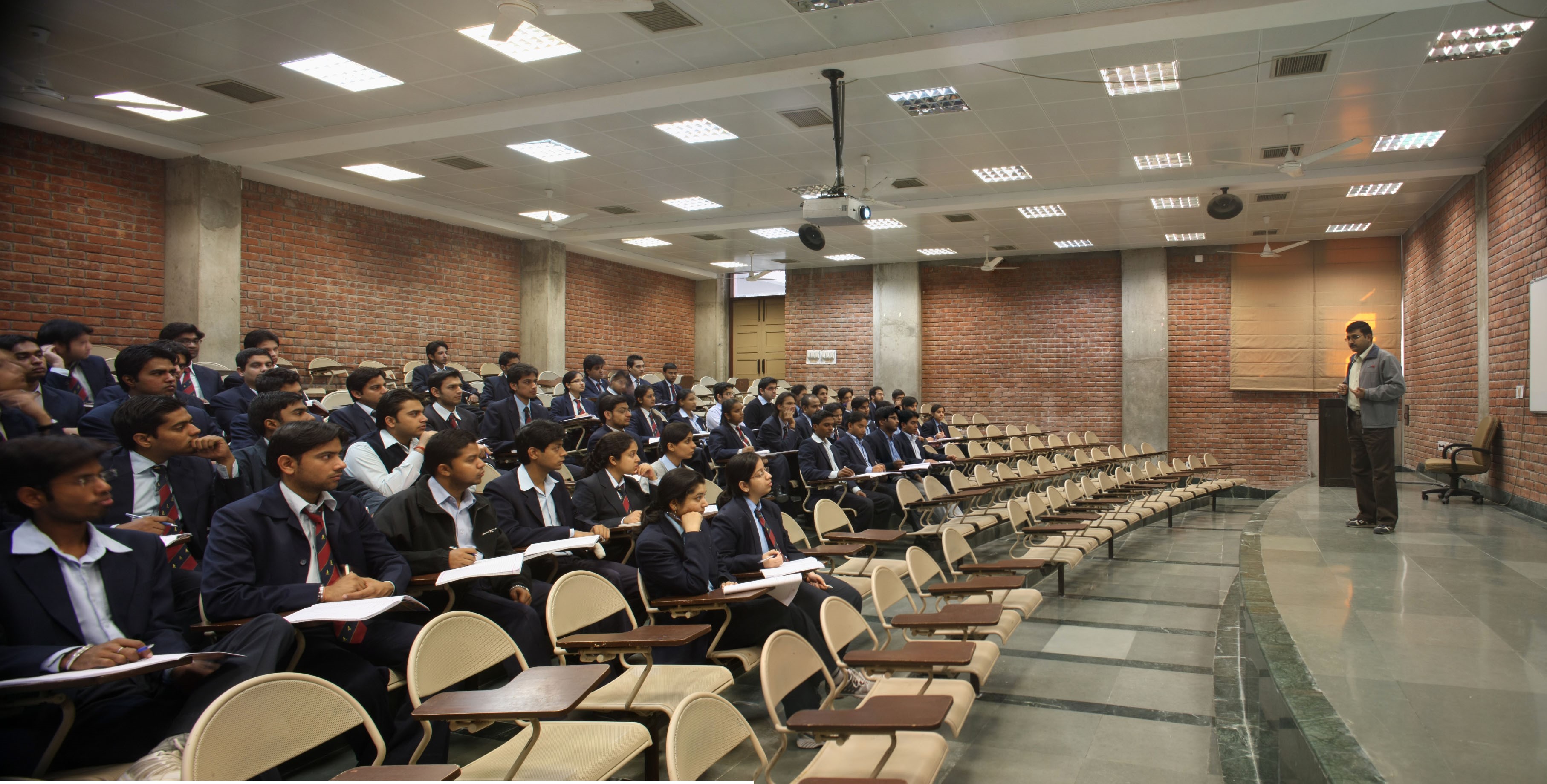 Jaypee University of Information Technology Classroom