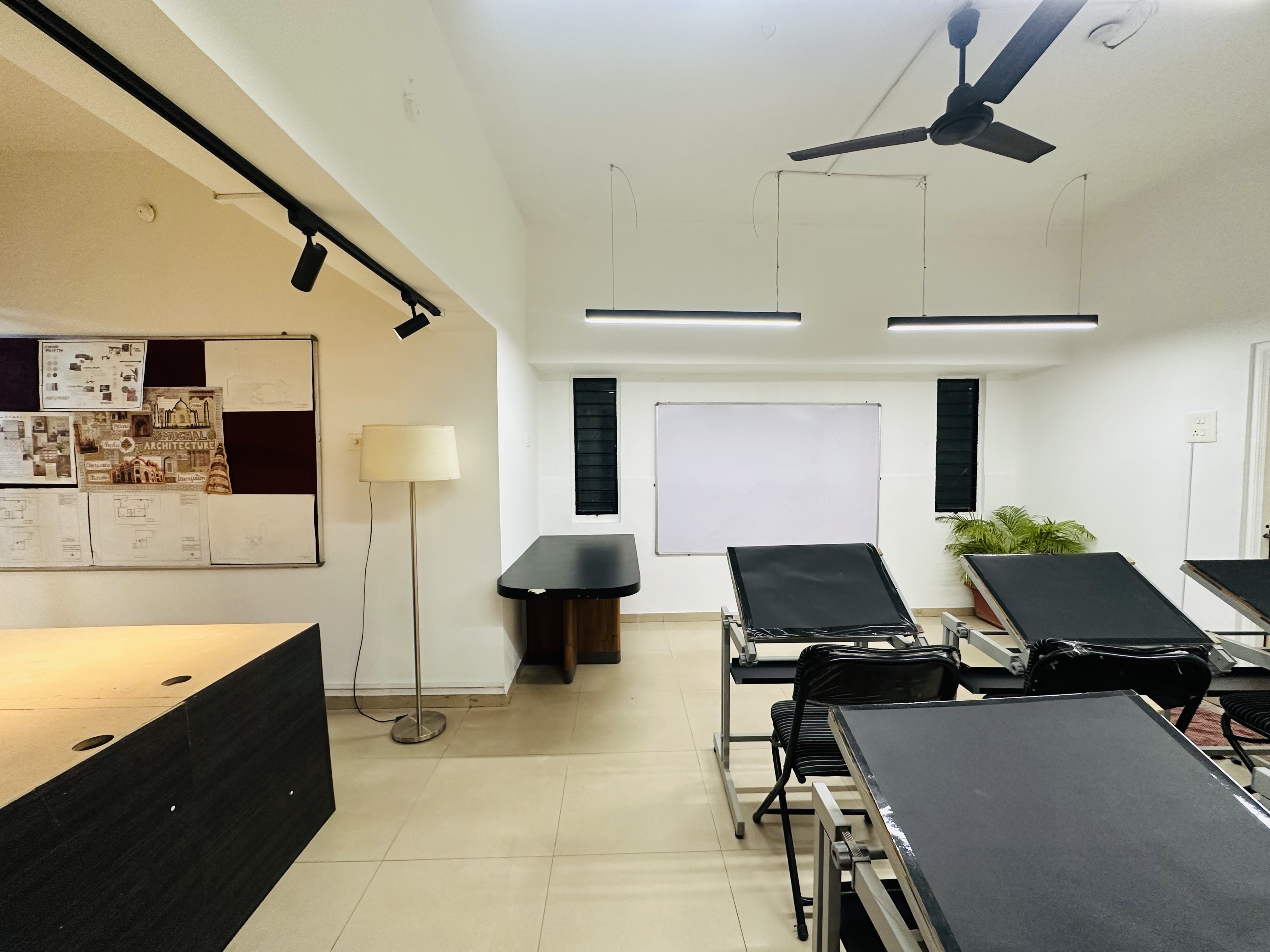 JD Institute of Fashion Technology Nagpur Classroom