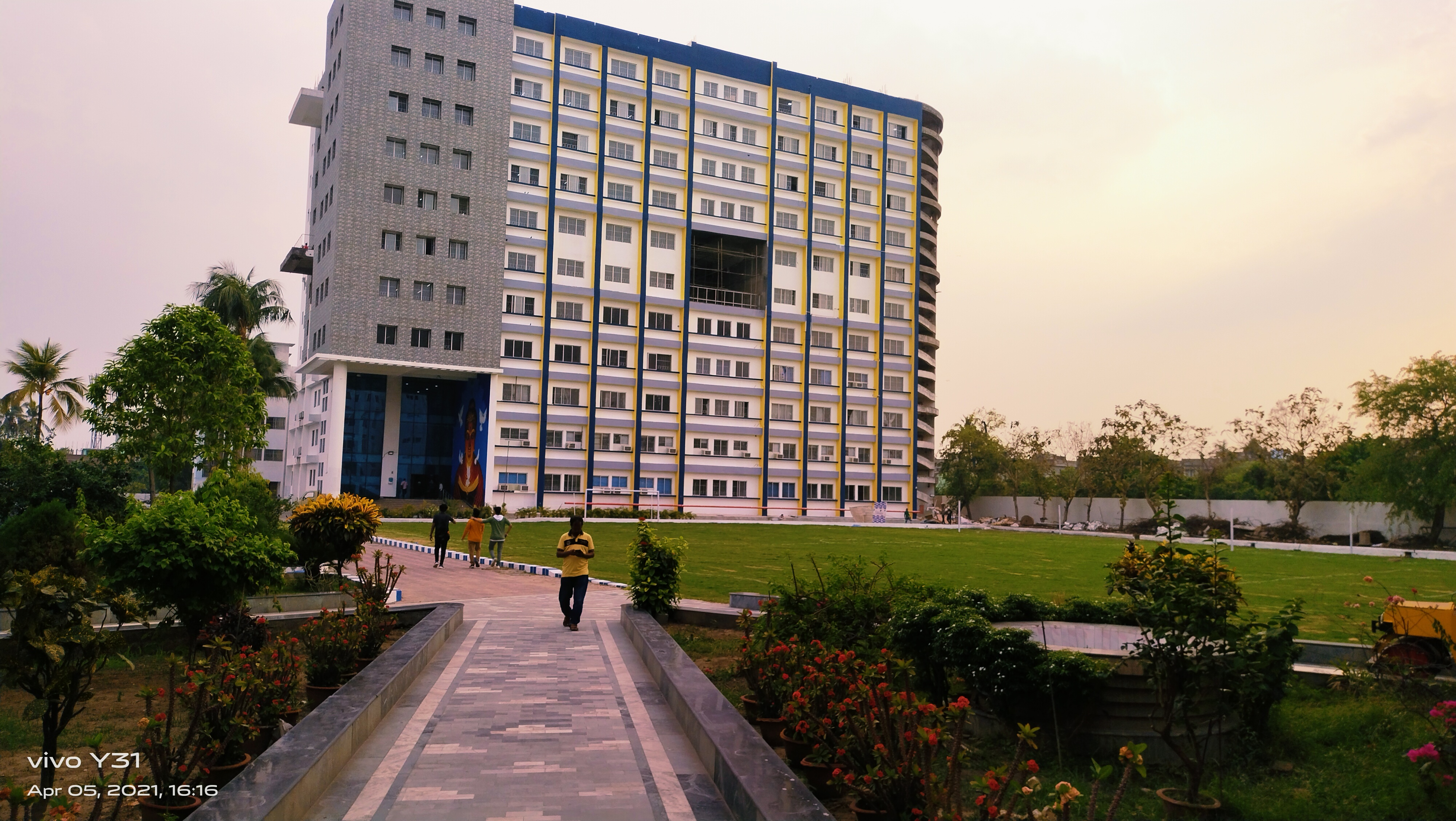 JIS University Campus View(1)