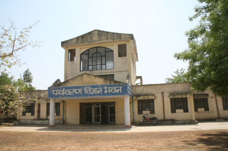 Jiwaji University Campus Building(4)