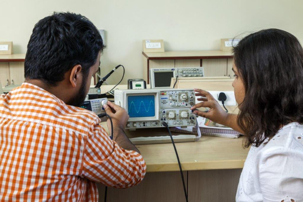 JK Lakshmipat University Labs(2)