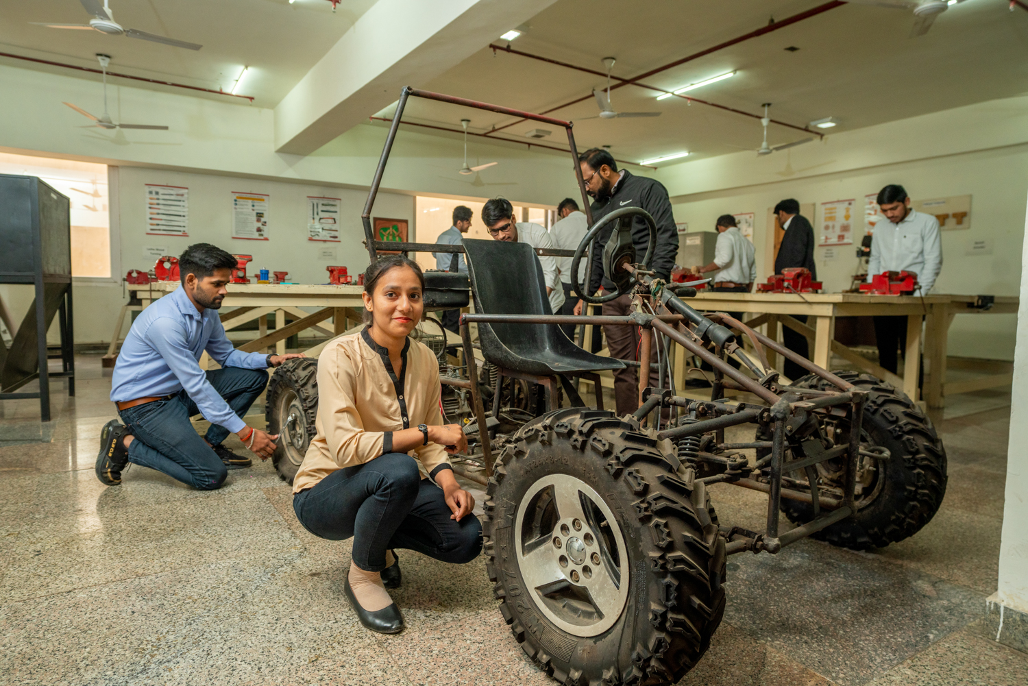 KR Mangalam University Labs(3)