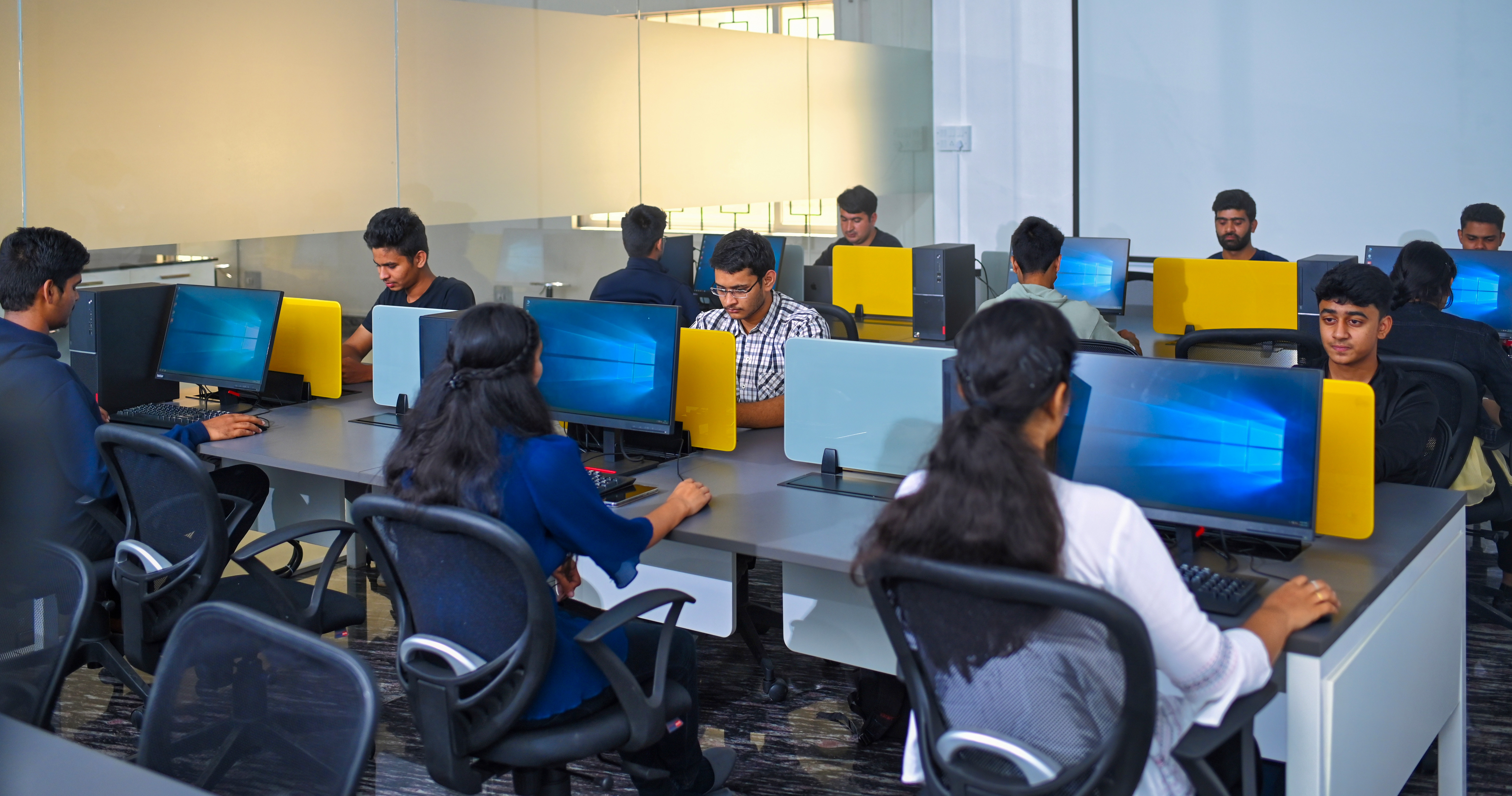 KIT- KalaignarKarunanidhi Institute of Technology Labs(3)