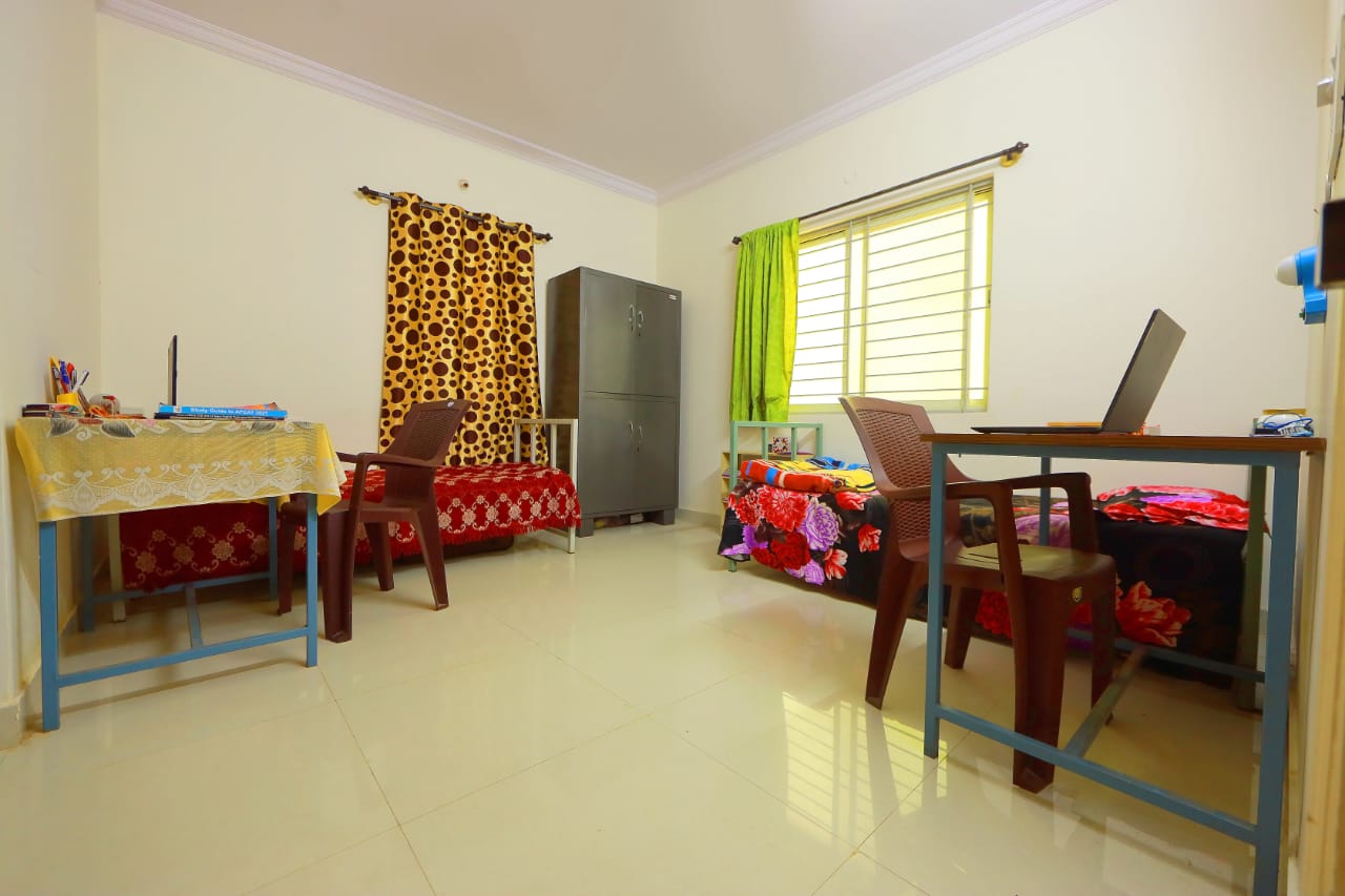 KCM Hostel Room(1)