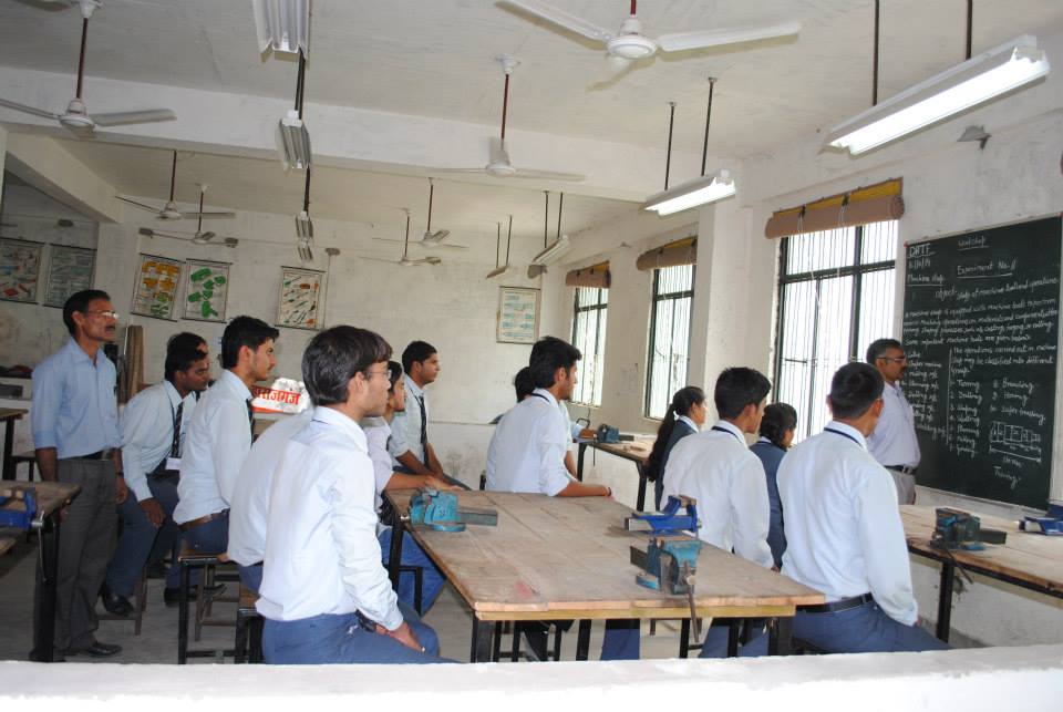 Kashi Institute of Technology Labs(1)