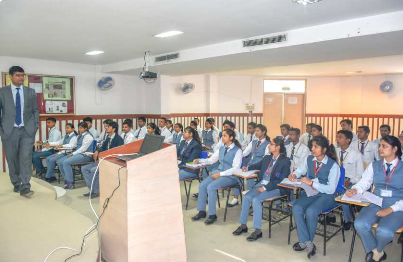 Kashi Institute of Technology Lecture Hall