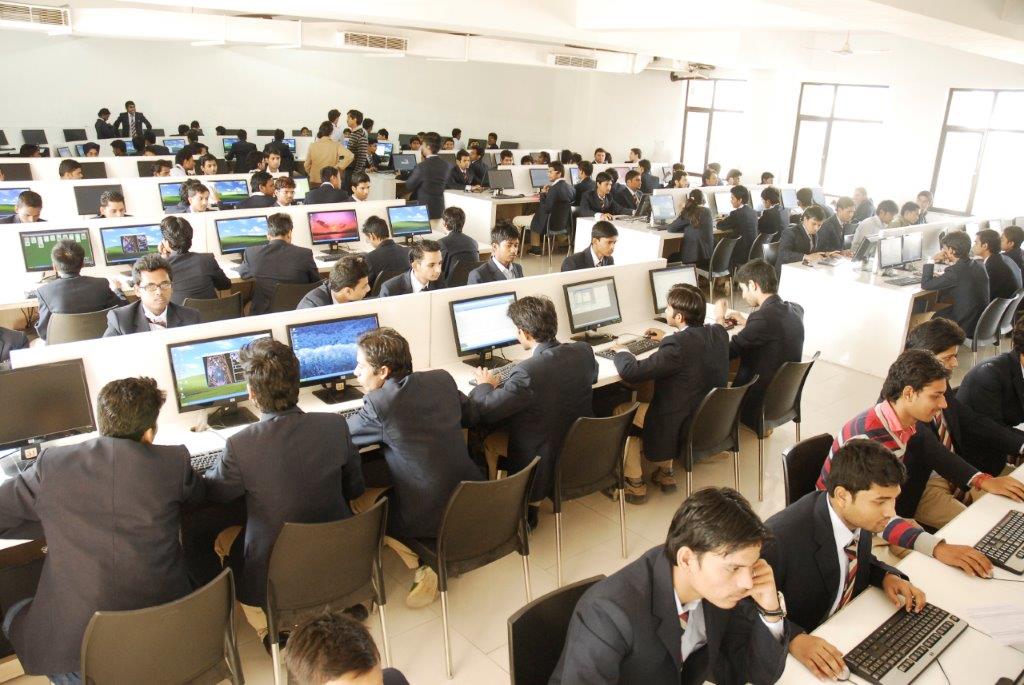 KCC Institute of Legal and Higher Education Labs(2)