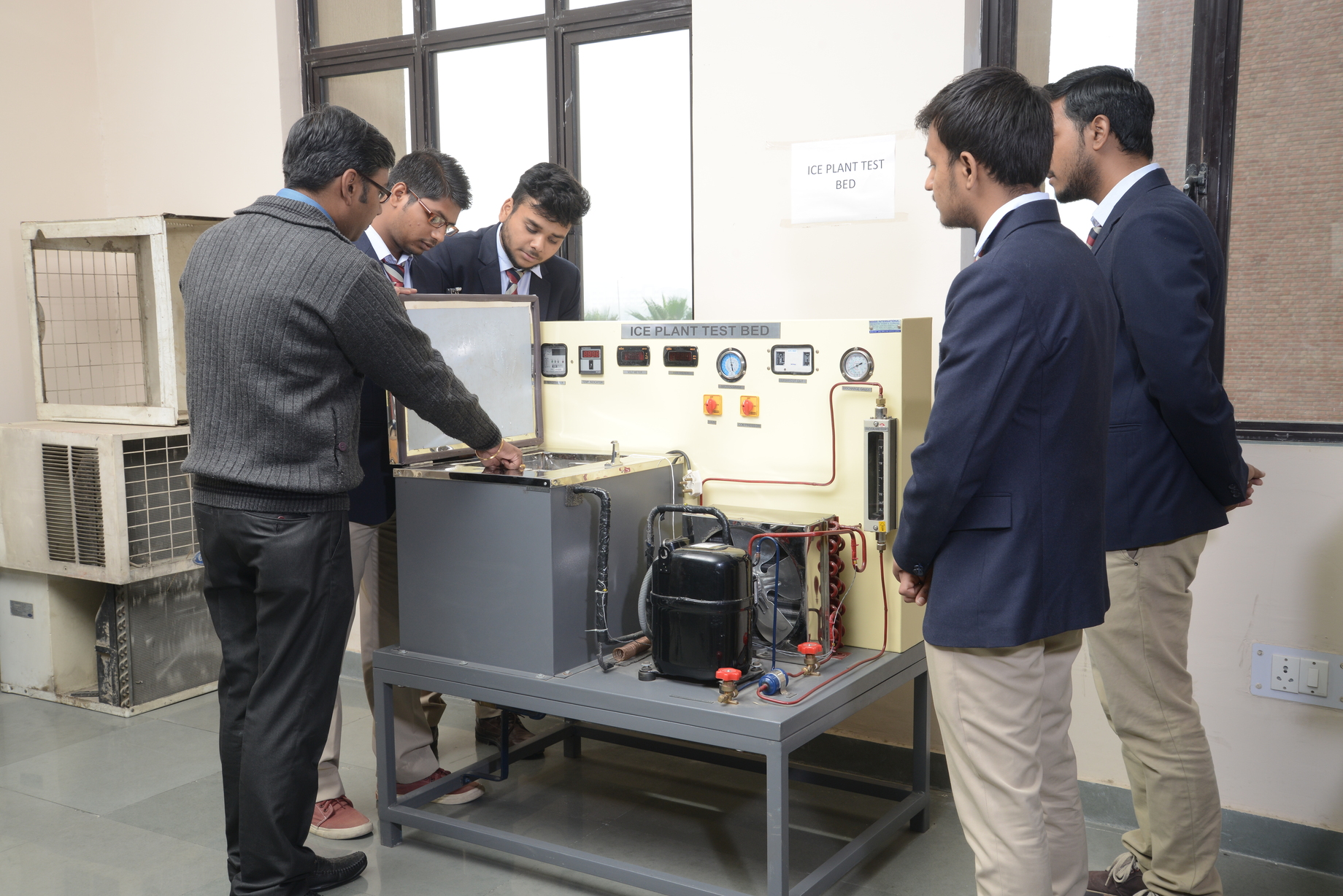 KCC Institute of Technology and Management Labs(4)
