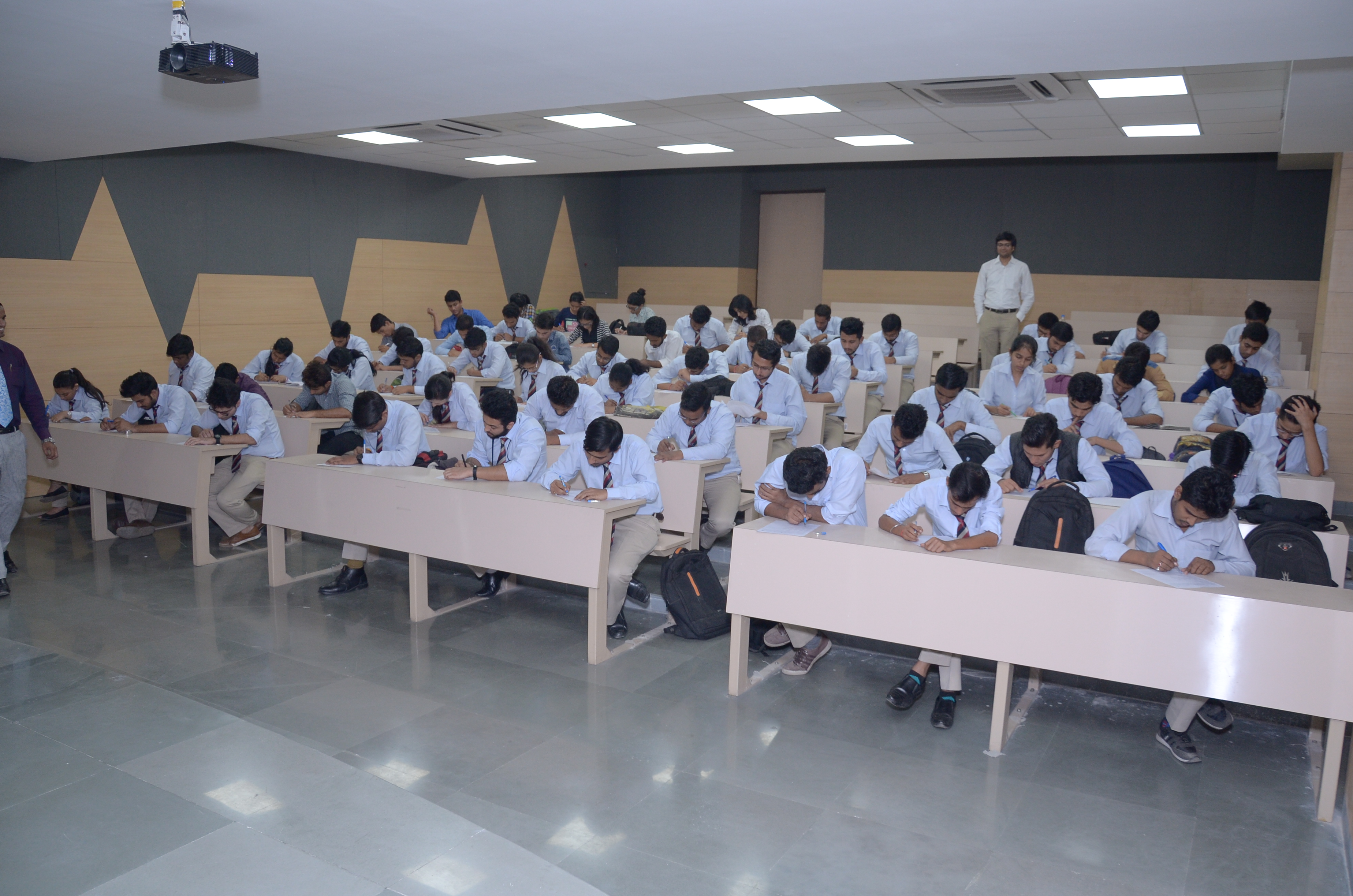 KCC Institute of Technology and Management Classroom