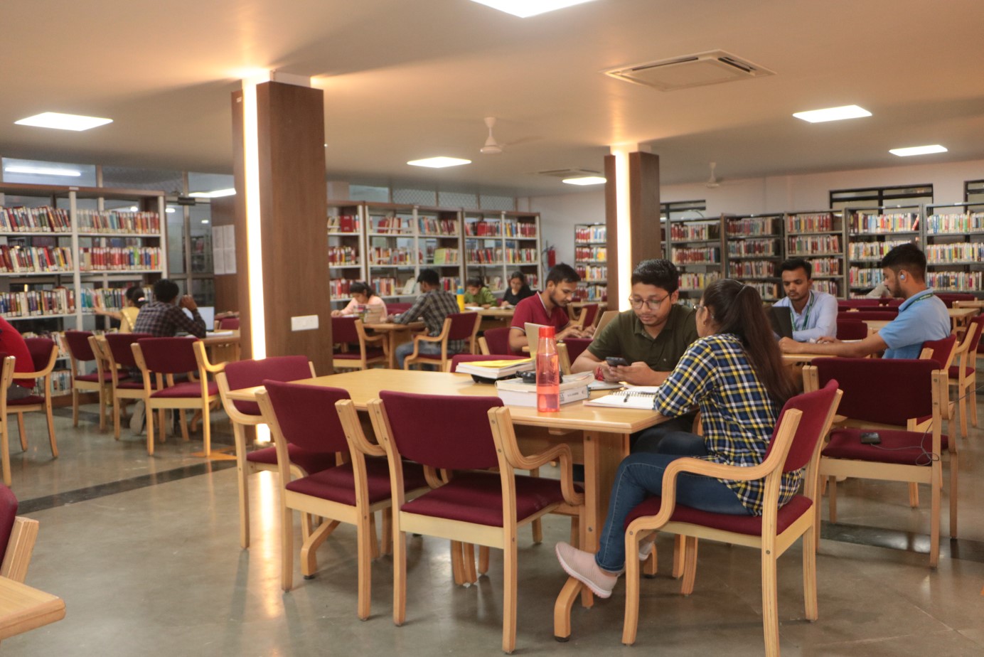 KIET Ghaziabad Library(1)