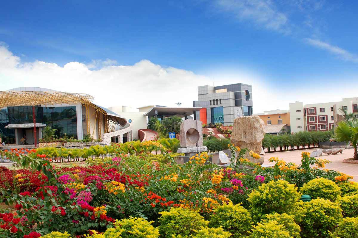KIIT School of Management Campus View(1)
