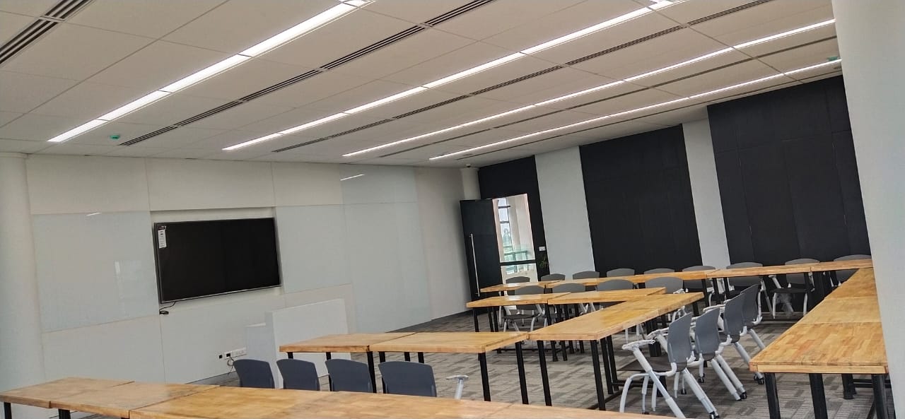 KK Modi University Classroom(1)