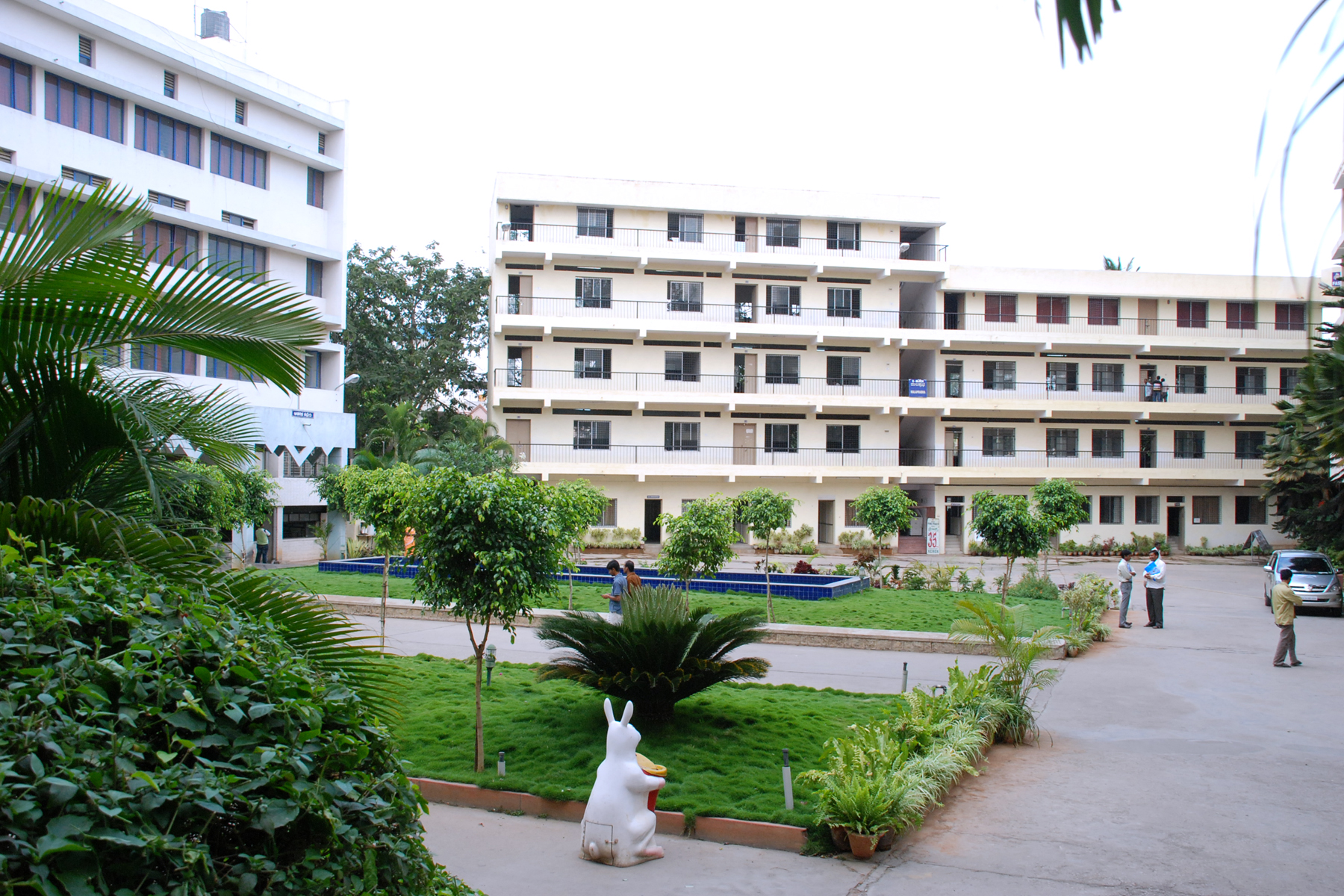 KLE Society's S Nijalingappa College Campus View