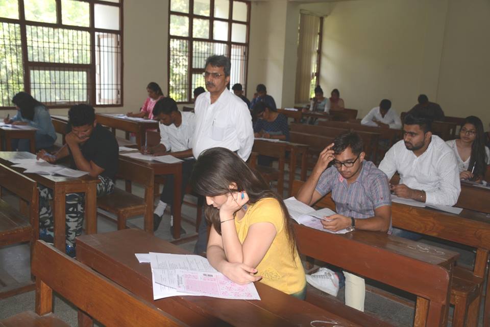 Kurukshetra University Classroom(1)