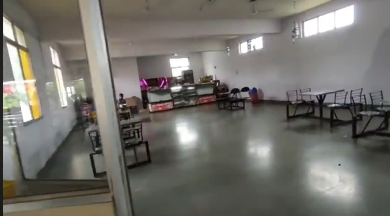 LNCT Cafeteria / Mess