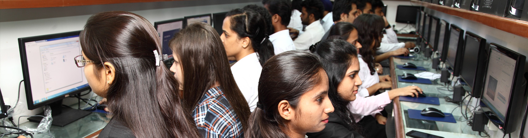 Lala Lajpatrai Institute of Management Labs