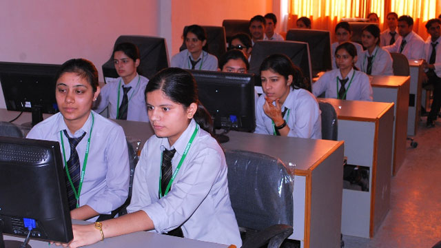 Laureate Institute of Pharmacy Labs